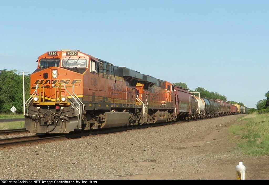 BNSF 7330 East